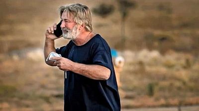 Alex Baldwin, Kendisini Destekleyen Hayranlarına Teşekkür Etti haber görseli