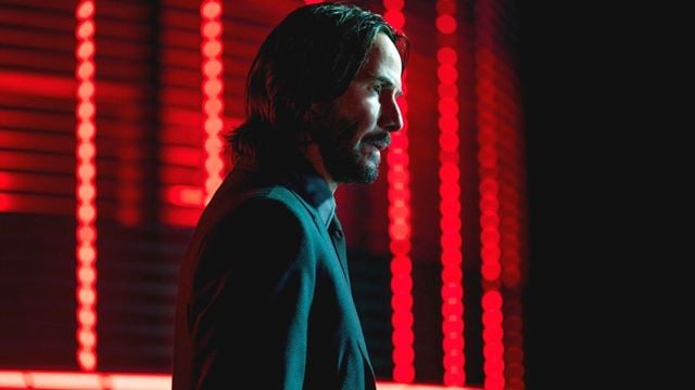 "John Wick 4"ten Yeni Görsel: Keanu Reeves Nunçakuyla Saldırıyor!