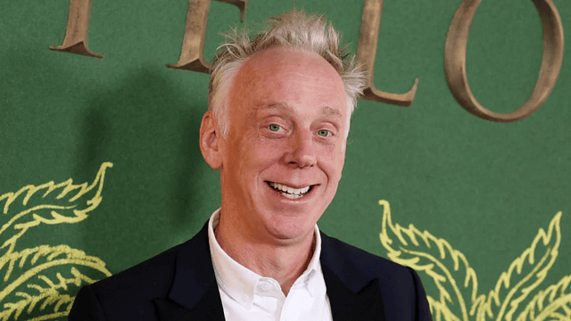 "The White Lotus"ta Sular Durulmuyor: Mike White, Eski Besteci Cristóbal Tapia de Veer’e Sert Çıktı haber görseli