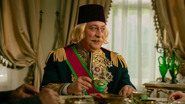Cem Yılmaz "Erşan Kuneri" 2. Sezon ile Geri Dönüyor: İlk Tanıtım ve Görseller! haber görseli