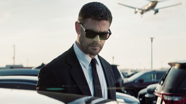 Chris Hemsworth'ün Kafka İlhamlı Yeni Suç Gerilimi "Kockroach" Setinden İlk Kareler Geldi! haber görseli