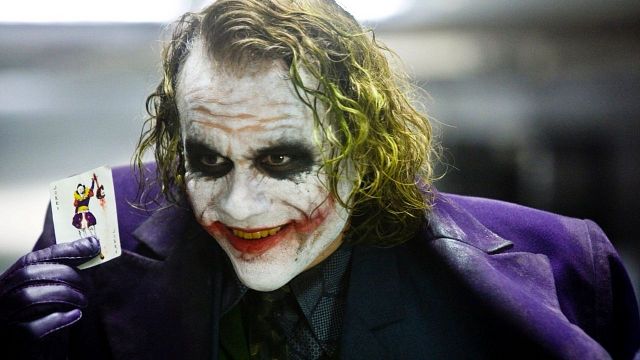 Joker'in Ürpertici Gülümseme Yarası Nasıl Oluştu? haber görseli