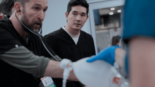 "The Pitt" 2. Sezon Finali Sinema Salonlarına Taşınıyor haber görseli