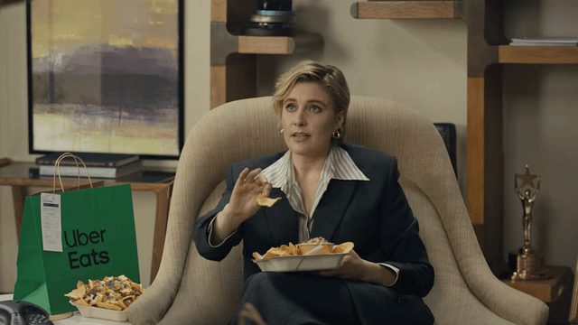 Matthew McConaughey ve Yönetmen Greta Gerwig "Super Bowl" Reklamında Buluştu haber görseli