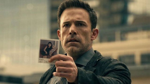 Robert Rodriguez'in "Hypnotic" Filminde Ben Affleck'e İlk Bakış haber görseli