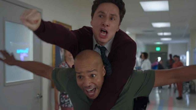 Sacred Heart Hastanesi Kapılarını Yeniden Açıyor: Yeni "Scrubs"tan İlk Fragman Geldi haber görseli