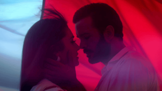 Hande Erçel ve Barış Arduç’lu “Aşkı Hatırla”dan Yeni Tanıtım Yayında! haber görseli