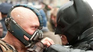 Kara Şövalye Yükseliyor'un (The Dark Knight Rises) Zirve Yarışı Sürüyor! haber görseli