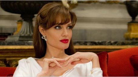 Angelina Jolie'ye Hayırseverlik Ödülü haber görseli
