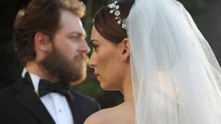 Alican Yücesoy ve Melisa Sözen Boşanıyor haber görseli