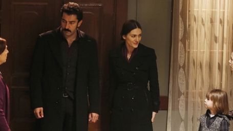 Karadayı’da Bu Akşam: Turgut’un Seçimi Ne Olacak? haber görseli