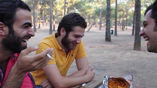 “Arada Hiçbir Yerde” Belgesel Filmi Destek Bekliyor! haber görseli