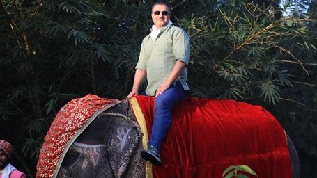 Sermiyan Midyat'tan Fil Üstünde Yılbaşı Mesajı! haber görseli