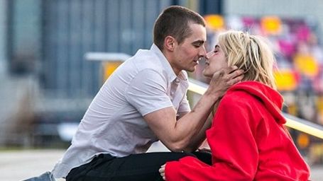 Emma Roberts'lı "Oyun"dan Yeni Klip! haber görseli