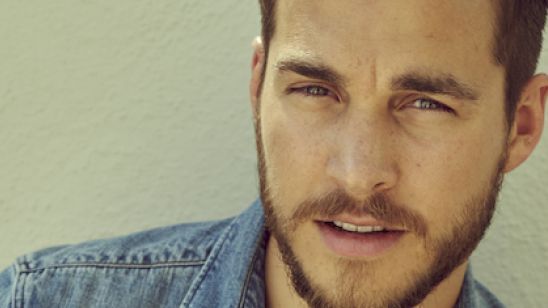 Chris Wood, Supergirl Kadrosunda! haber görseli
