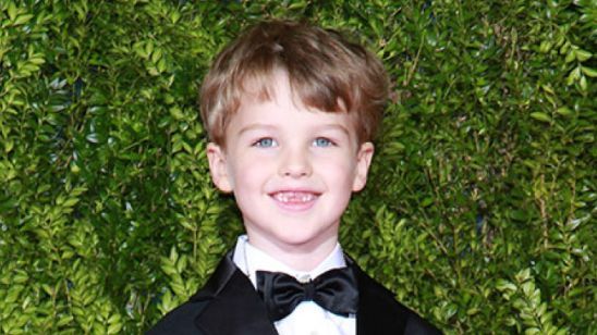 Genç Sheldon Kim Olacak? haber görseli