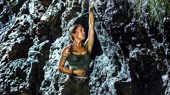 "Tomb Raider" Posterinde Alicia Vikander Mücadeleye Hazır! haber görseli