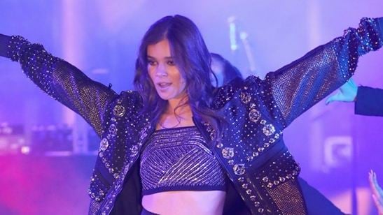 Hailee Steinfeld'ten Yeni Yıl Dansı!