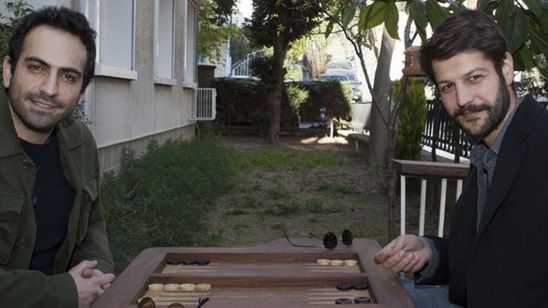 Buğra Gülsoy ve Serhat Teoman’ın “Mahalle”si Vizyon Tarihine Kavuştu! haber görseli