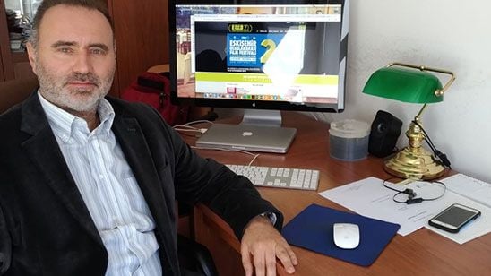Eskişehir Film Festivali Başkanı Serhat Sırrı Serter Sorularımızı Yanıtladı haber görseli