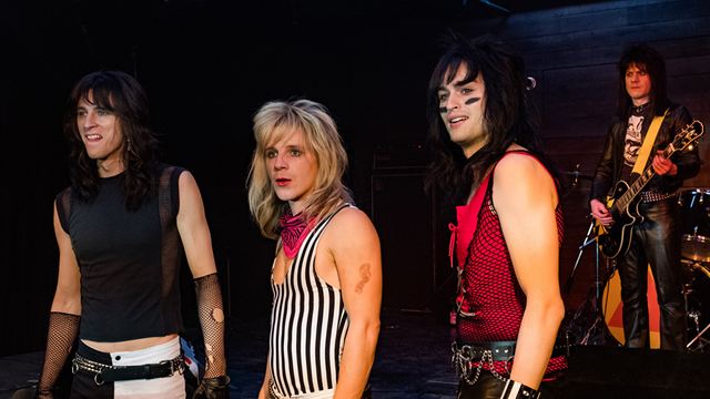 Mötley Crüe Biyografisi "The Dirt" Setindeki Olay Davalık Oldu!