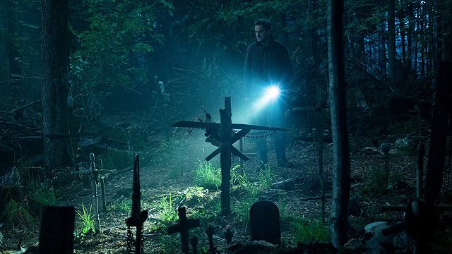 Jason Clarke ve John Lithgow’lu “Hayvan Mezarlığı”nın Yeni Posteri Yayınlandı! haber görseli