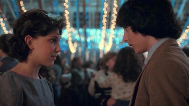 'Stranger Things'ten Mike ve Eleven Aşkını Anlatan Video Geldi