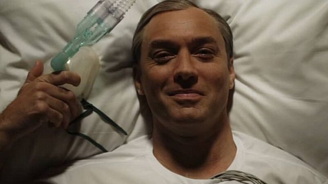 "The New Pope"un Teaser'ında Çanlar Jude Law İçin Çalıyor! haber görseli