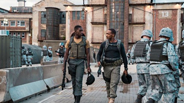 Anthony Mackie'li "Outside The Wire"dan Fragman! haber görseli