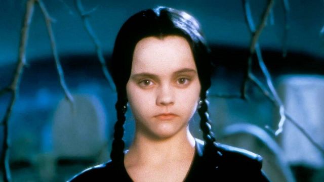 Tim Burton İmzalı "Wednesday" Kadrosuna Yeni Oyuncular Katıldı haber görseli