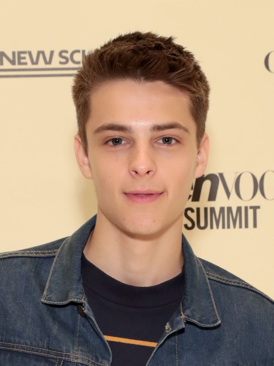 Corey Fogelmanis - Beyazperde.com