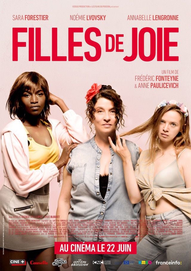 Fille de joie. Fille de joie. Joie du jour. Joie de vivre одежда. Fille de joie.