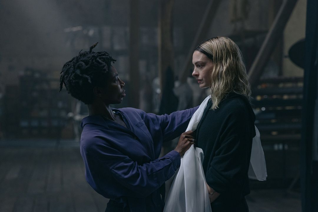 Mother Mary : Fotoğraf Anne Hathaway, Michaela Coel