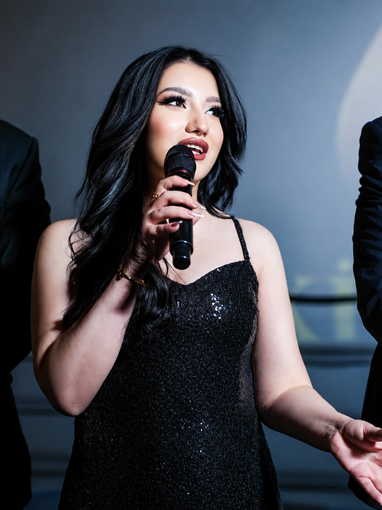 Afiş Eva Faradzhova