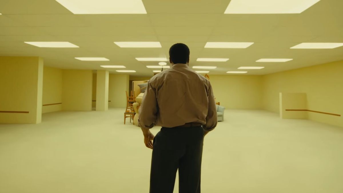 Backrooms : Fotoğraf Chiwetel Ejiofor
