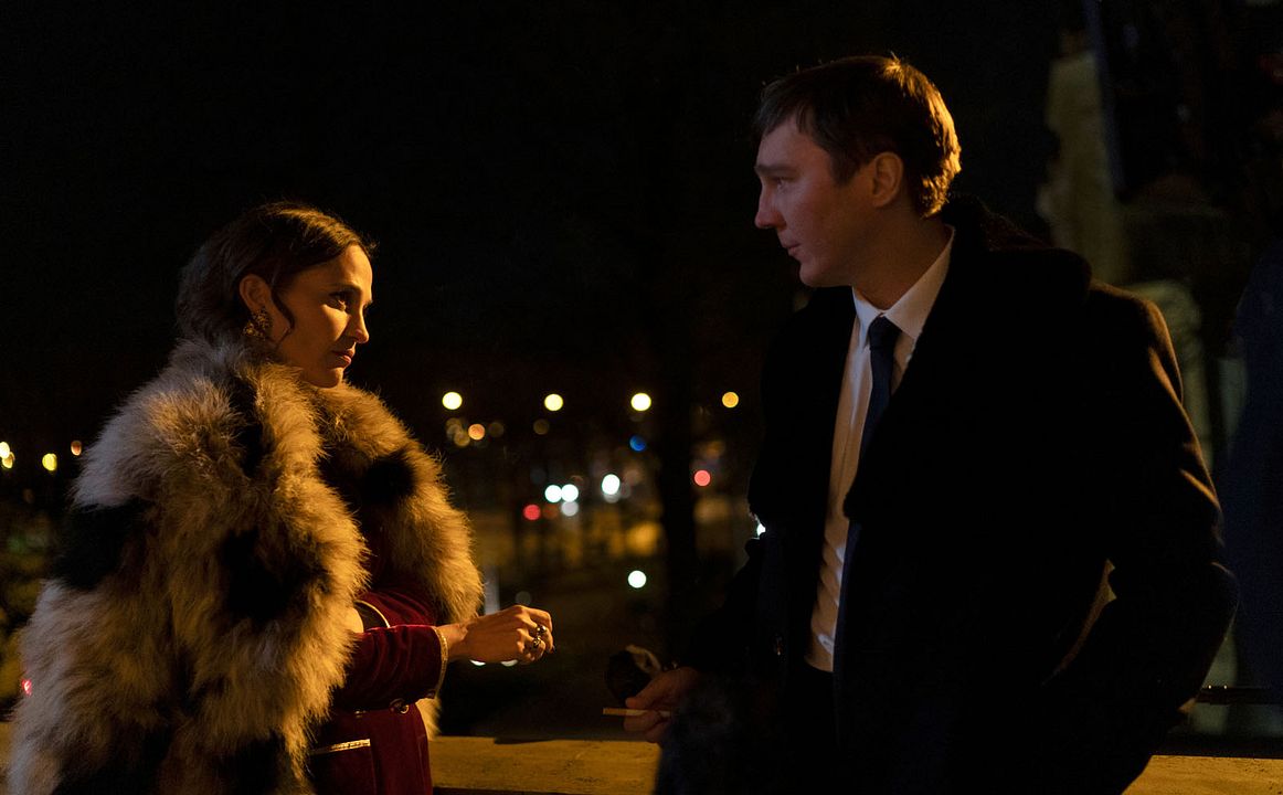 Kremlin'in Büyücüsü : Fotoğraf Paul Dano, Alicia Vikander