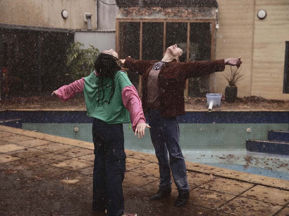 Onu Geri Getir : Fotoğraf Sora Wong, Sally Hawkins