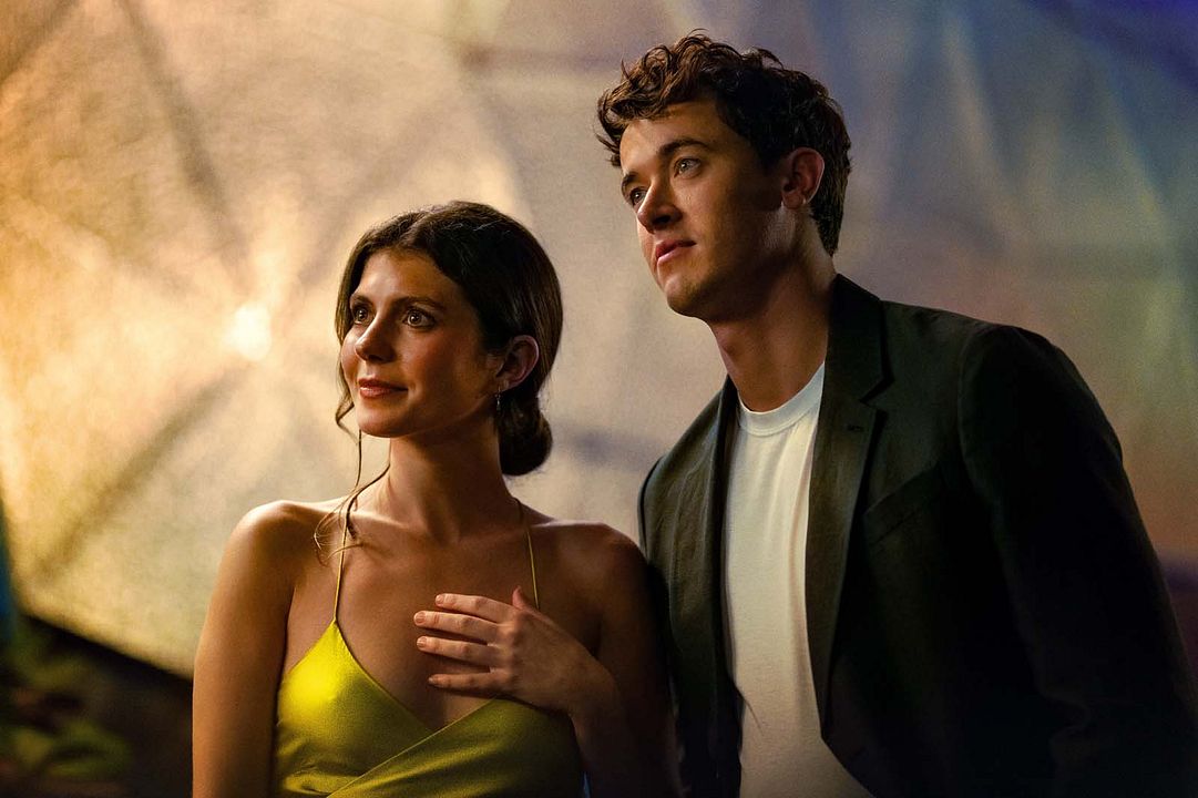 Tatilde Tanıştığımız İnsanlar : Fotoğraf Tom Blyth, Emily Bader