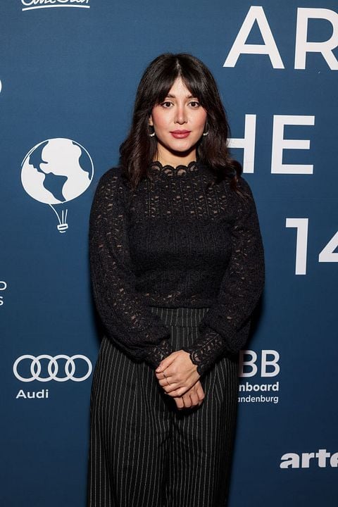 Afiş Niousha Akhshi