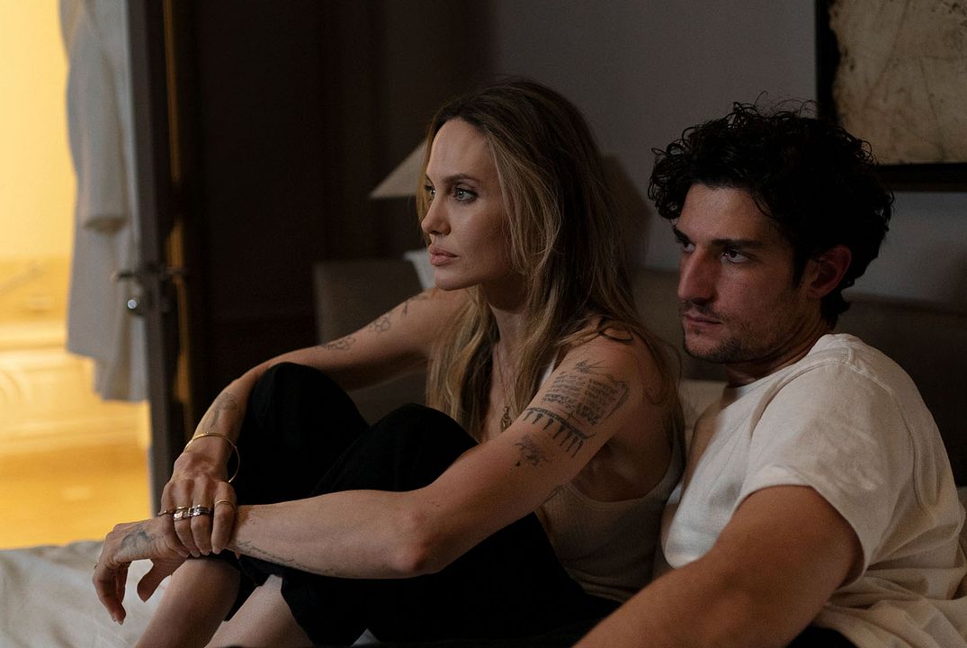 Moda : Fotoğraf Louis Garrel, Angelina Jolie