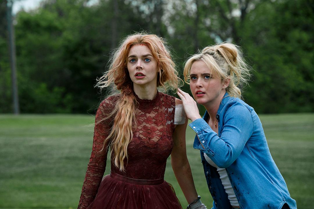 Saklambaç 2 : Fotoğraf Kathryn Newton, Samara Weaving