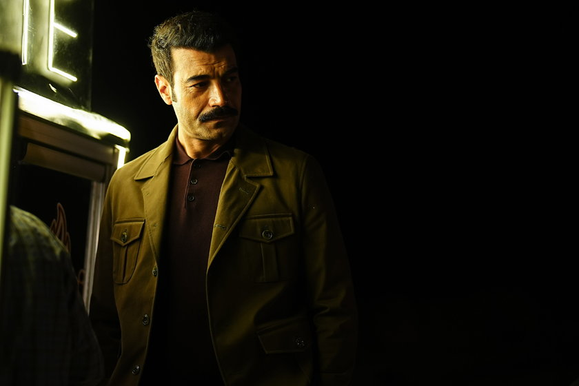 Sevdan Bir Ateş : Fotoğraf