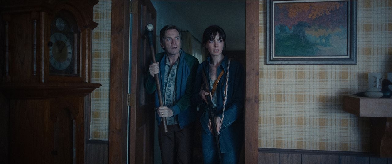 Oak Caddesi'nin Sonu : Fotoğraf Ewan McGregor, Anne Hathaway