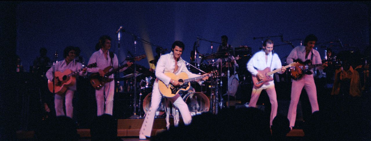 EPiC: Elvis Presley Konserde : Fotoğraf Elvis Presley