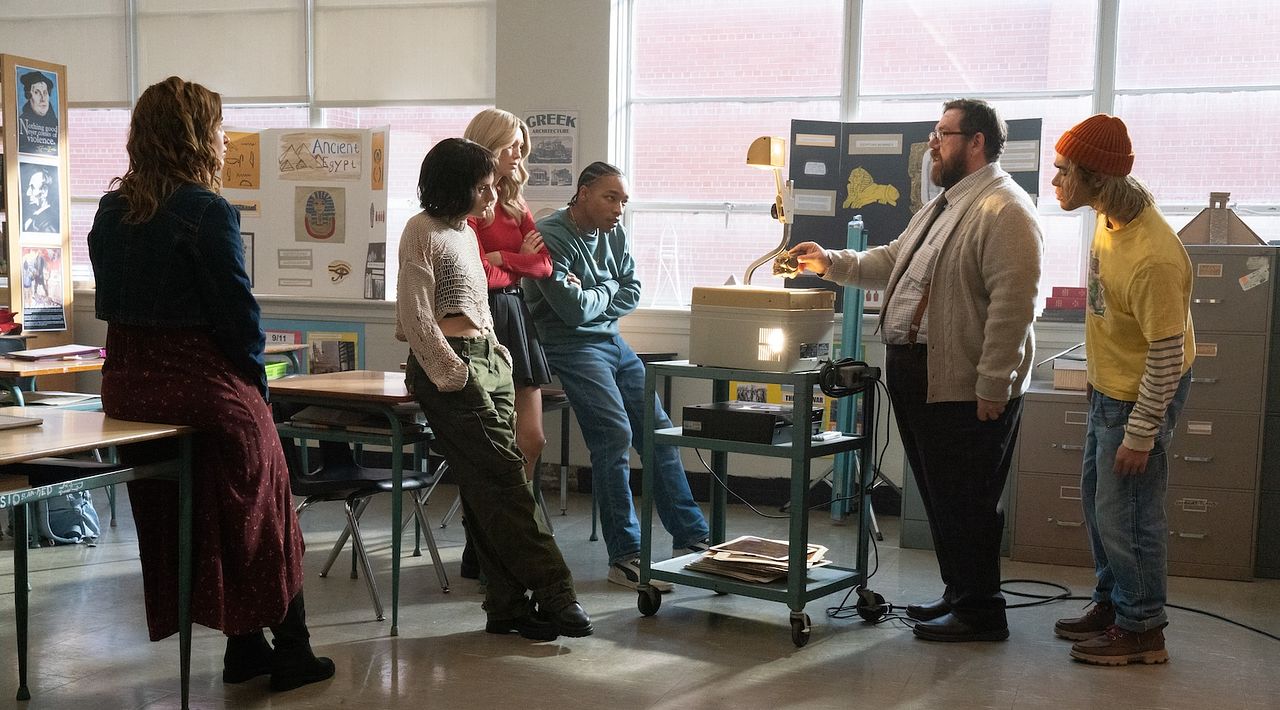 Ölümün Sesi : Fotoğraf Sophie Nélisse, Ali Skovbye, Dafne Keen, Jhaleil Swaby, Sky Yang, Nick Frost