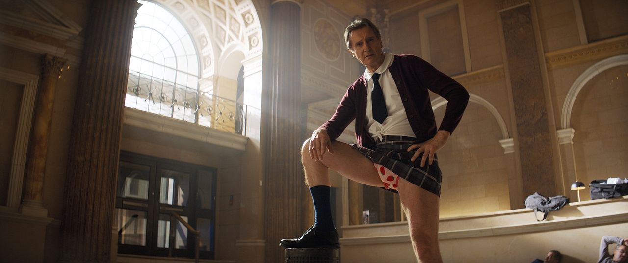 Çıplak Silah : Fotoğraf Liam Neeson