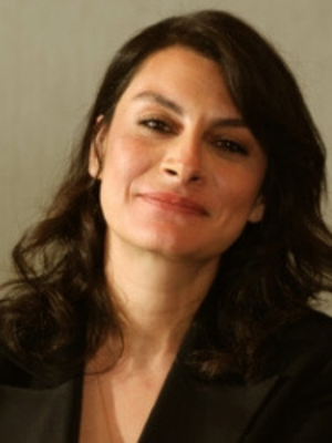 Afiş Müge Uğurlar