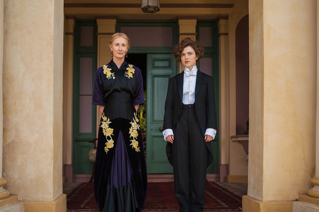 Fotoğraf Philippa Northeast, Genevieve O'Reilly