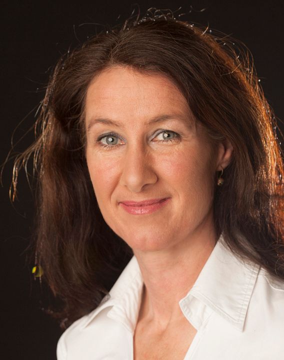 Afiş Maude Davey