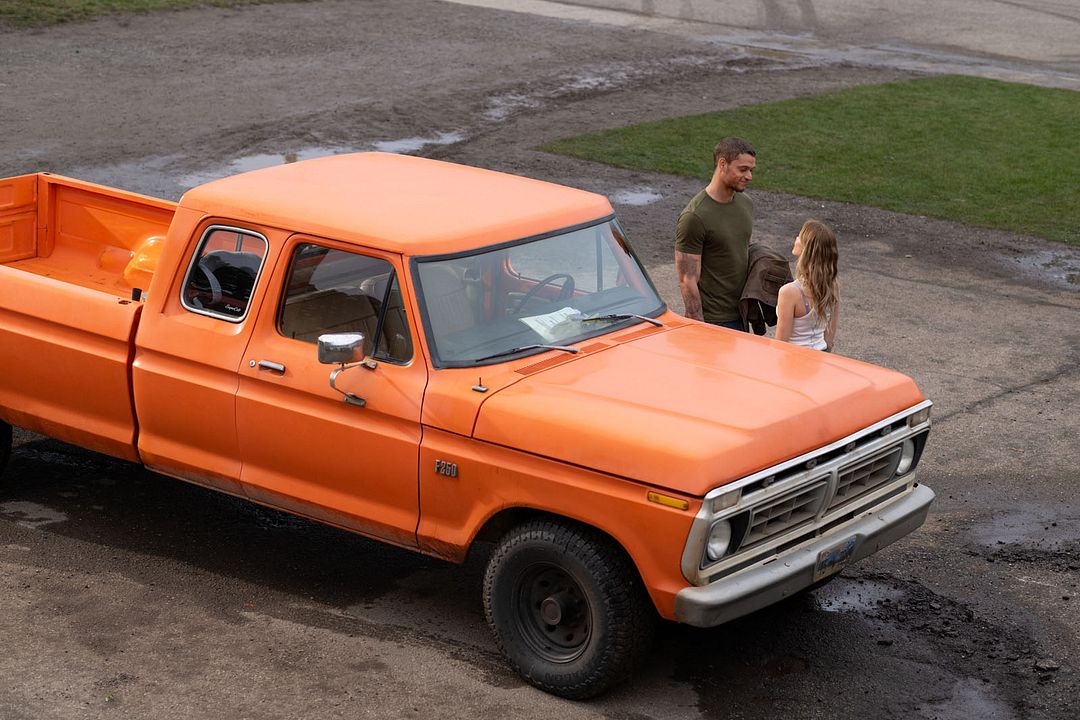 Senden Geriye Kalan : Fotoğraf Maika Monroe, Tyriq Withers